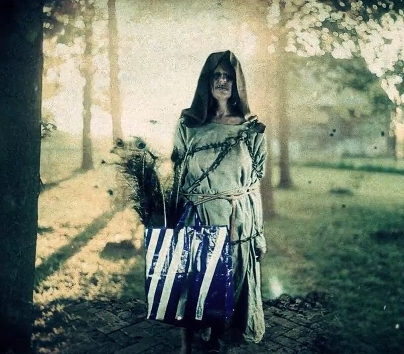 Une représentation fidèle de Katherine van Wyler du roman Hex. 